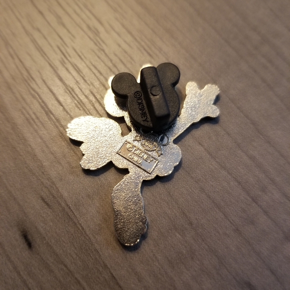 Disney Minnie Pin - Picture 2 of 2